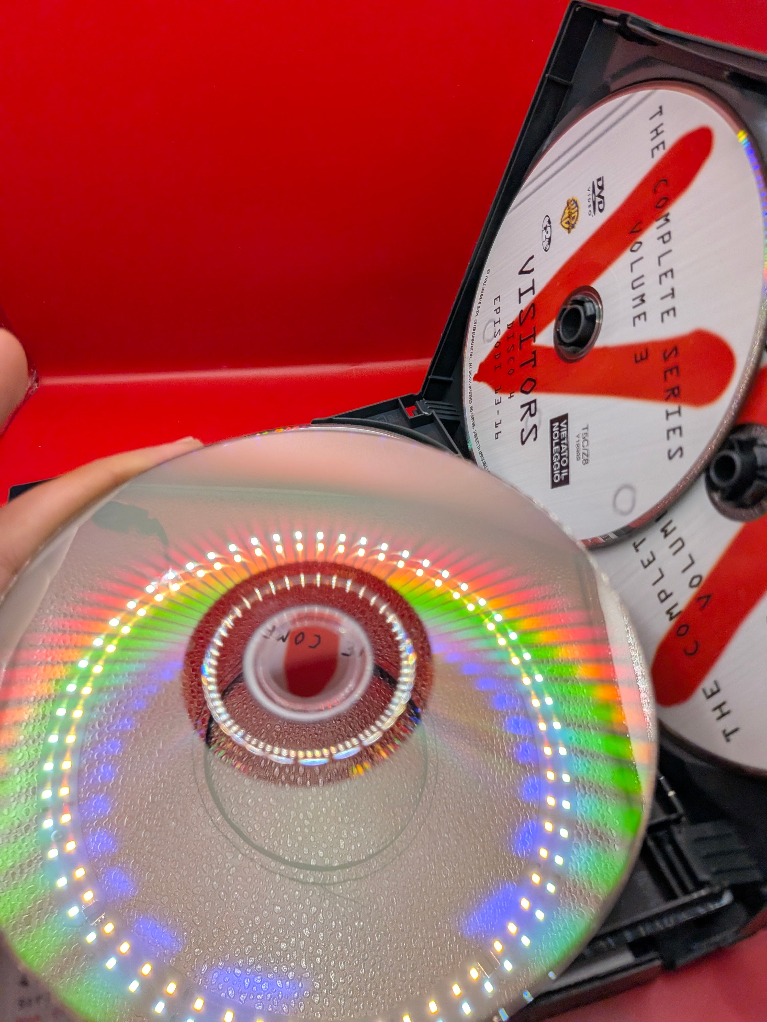 Visitors - The Complete Series Volume 3