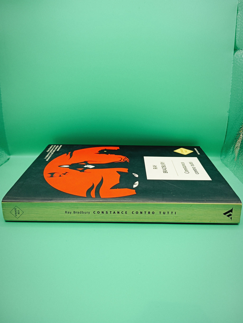 Ray Bradbury - Constance Contro tutti